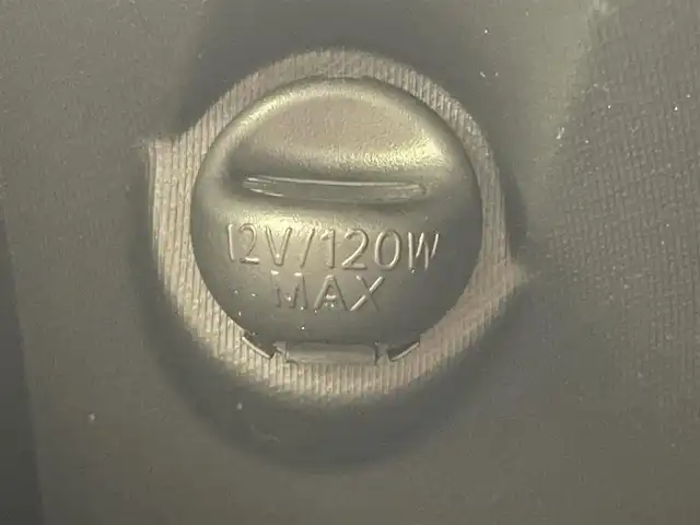 トヨタ アクア G 愛知県 2014(平26)年 6.5万km ライムホワイトパールクリスタルシャイン 純正ナビ　禁煙車　フルセグＴＶ　ＤＶＤ　バックカメラ　Ｂｌｕｅｔｏｏｔｈ　オートライト　ＥＴＣ　キセノンライト　社外１５インチＡＷ（WOODBELL）　純正フロアマット　プッシュスタート　スマートキー　
