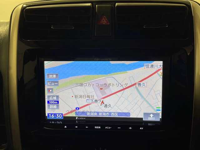 スズキ ジムニー ランドベンチャー 新潟県 2017(平29)年 12.4万km パールホワイト ワンオーナー/運転席助手席シートヒーター/LEDリングイルミネーション付マルチリフレクターハロゲンフォグランプ/電動格納式ヒーテッドドアミラー/社外ナビゲーション/(AM/FM/CD/SD/フルセグTV)/パートタイム4WD/純正ホイール/純正フロアマット/ドアバイザー/社外ETC/保証書/取扱説明書