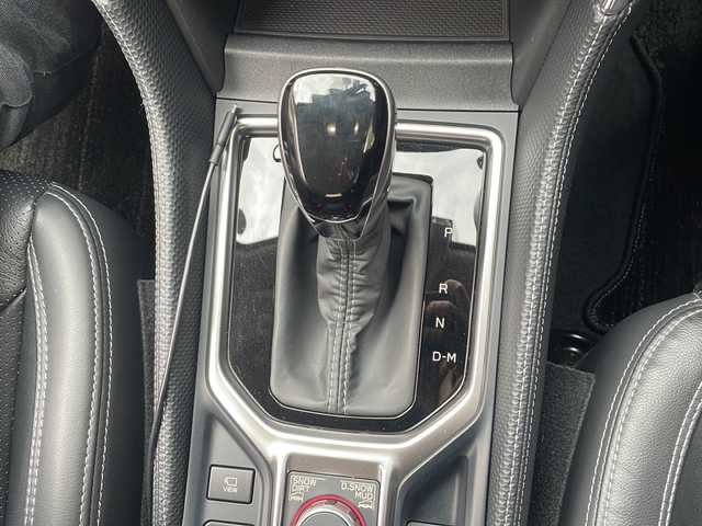 スバル フォレスター ハイブリッド アドバンス 兵庫県 2018(平30)年 5.5万km セピアブロンズM ワンオーナー/４WD/純正SDナビ/　Bluetooth/CD/DVD/USB/AM/FM/iPod/フルセグテレビ（走行中視聴可能）/車外カメラ（バック・サイド）/純正ビルトインETC/ドライブレコーダー（前方のみ）/ステアリングヒーター/パワーステアリング/パドルシフト/MTモード付AT/ブラインドスポットモニター/パワーウインドウ/パーキングアシスト/アイドリングストップ/電動リアゲート/サンルーフ/パワーシート（D+N席）/ルーフレール/コーナーセンサー（後方）/LEDヘッドライト/アンチロック・ブレーキ・システム/レーンキープアシスト/横滑り防止装置/レーンキープアシスト/盗難防止装置/i-ACTIVSENSE（衝突被害軽減システム）/スペアキー（1本）/保証書/取扱説明書/記録簿