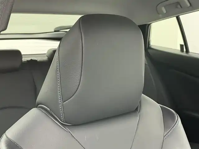 トヨタ プリウス A ツーリングセレクション 岡山県 2018(平30)年 7.3万km ホワイトパールクリスタルシャイン モデリスタエアロ/純正ナビ（NSZT-W68T）/・FM/AM/Bluetooth/フルセグ/CD/DVD/バックカメラ/合皮シート/・シートヒーター/HUD/パーキングアシスト/ドライブレコーダー/ETC/トヨタセーフティーセンス/・プリクラッシュセーフティ/・レーンディパーチャーアラート/・レーダークルーズコントロール/・オートマチックハイビーム/・コーナーセンサー/BSM/純正アルミ/純正フロアマット/新車保証書/取扱説明書/スペアキー×１