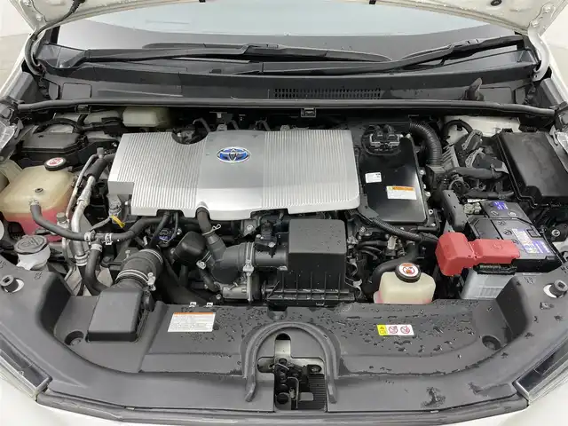 トヨタ プリウス A ツーリングセレクション 岡山県 2018(平30)年 7.3万km ホワイトパールクリスタルシャイン モデリスタエアロ/純正ナビ（NSZT-W68T）/・FM/AM/Bluetooth/フルセグ/CD/DVD/バックカメラ/合皮シート/・シートヒーター/HUD/パーキングアシスト/ドライブレコーダー/ETC/トヨタセーフティーセンス/・プリクラッシュセーフティ/・レーンディパーチャーアラート/・レーダークルーズコントロール/・オートマチックハイビーム/・コーナーセンサー/BSM/純正アルミ/純正フロアマット/新車保証書/取扱説明書/スペアキー×１