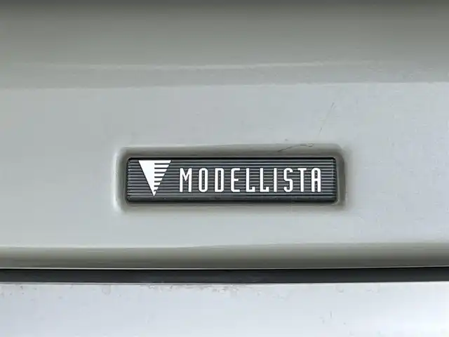 トヨタ プリウス A ツーリングセレクション 岡山県 2018(平30)年 7.3万km ホワイトパールクリスタルシャイン モデリスタエアロ/純正ナビ（NSZT-W68T）/・FM/AM/Bluetooth/フルセグ/CD/DVD/バックカメラ/合皮シート/・シートヒーター/HUD/パーキングアシスト/ドライブレコーダー/ETC/トヨタセーフティーセンス/・プリクラッシュセーフティ/・レーンディパーチャーアラート/・レーダークルーズコントロール/・オートマチックハイビーム/・コーナーセンサー/BSM/純正アルミ/純正フロアマット/新車保証書/取扱説明書/スペアキー×１