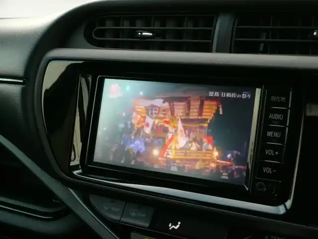 トヨタ アクア S スタイルブラック 静岡県 2017(平29)年 3.7万km ダークブルーマイカ ワンオーナー/禁煙車/セーフティーセンスC/プリクラッシュセーフティー/レーンディパーチャーアラート/オートマチックハイビーム/純正オプションナビ/バックカメラ/Bluetooth/ワンセグTV/スマートキー/スペアキー/フロアマット/ドアバイザー/新車保証書/取扱説明書