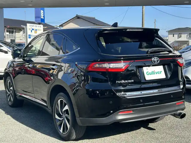トヨタ ハリアー プレミアム 熊本県 2019(平31)年 12.4万km ブラック ワンオーナー/パノラマムーンルーフ/純正9インチナビ（NSZT-Y68T）/【フルセグTV/Bluetooth/CD/DVD】/バックカメラ/レーダークルーズコントロール/プリクラッシュセーフティー/レーンディパーチャーアラート/クリアランスソナー/オートLEDライト/オートハイビーム/ウィンカーミラー/ブレーキホールド/パワーバックドア/ハーフレザーシート/D席パワーシート/純正18インチAW/革巻きステアリング/ステアリングスイッチ/ドライブレコーダー前後/ETC/プッシュスタート/スマートキー/純正フロアマット/横滑り防止装置/アイドリングストップ/ABS/保証書/スペアキー