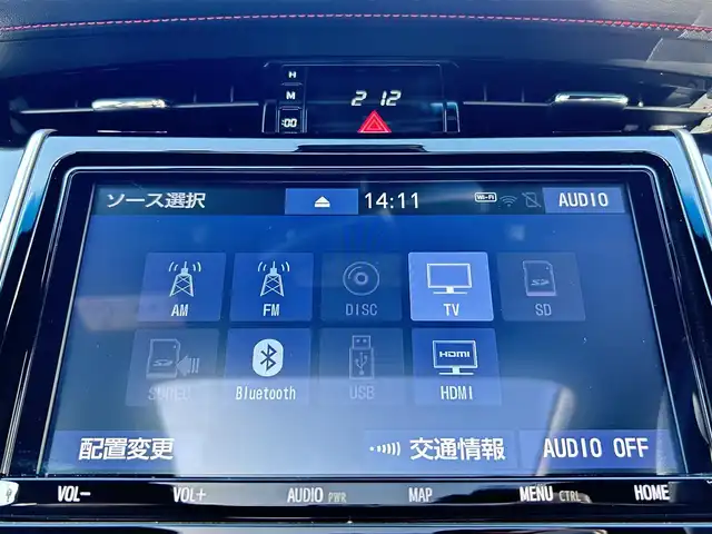 トヨタ ハリアー プレミアム 熊本県 2019(平31)年 12.4万km ブラック ワンオーナー/パノラマムーンルーフ/純正9インチナビ（NSZT-Y68T）/【フルセグTV/Bluetooth/CD/DVD】/バックカメラ/レーダークルーズコントロール/プリクラッシュセーフティー/レーンディパーチャーアラート/クリアランスソナー/オートLEDライト/オートハイビーム/ウィンカーミラー/ブレーキホールド/パワーバックドア/ハーフレザーシート/D席パワーシート/純正18インチAW/革巻きステアリング/ステアリングスイッチ/ドライブレコーダー前後/ETC/プッシュスタート/スマートキー/純正フロアマット/横滑り防止装置/アイドリングストップ/ABS/保証書/スペアキー