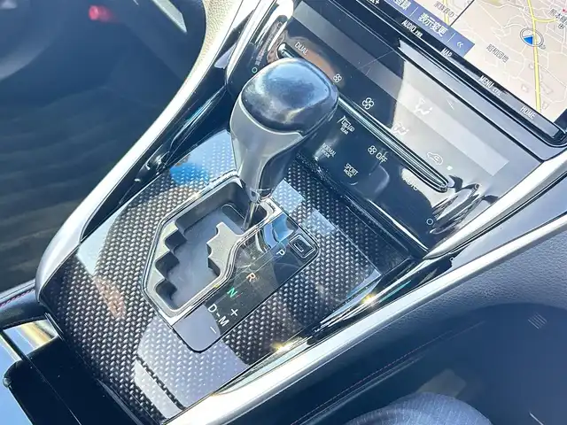 トヨタ ハリアー プレミアム 熊本県 2019(平31)年 12.4万km ブラック ワンオーナー/パノラマムーンルーフ/純正9インチナビ（NSZT-Y68T）/【フルセグTV/Bluetooth/CD/DVD】/バックカメラ/レーダークルーズコントロール/プリクラッシュセーフティー/レーンディパーチャーアラート/クリアランスソナー/オートLEDライト/オートハイビーム/ウィンカーミラー/ブレーキホールド/パワーバックドア/ハーフレザーシート/D席パワーシート/純正18インチAW/革巻きステアリング/ステアリングスイッチ/ドライブレコーダー前後/ETC/プッシュスタート/スマートキー/純正フロアマット/横滑り防止装置/アイドリングストップ/ABS/保証書/スペアキー