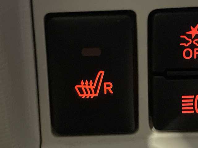 ダイハツ ムーヴ キャンバス G メイクアップ VS SAⅢ 茨城県 2022(令4)年 1.2万km パールホワイトⅢ/スムースグレーマイカメタリック 2トーン ストラーダナビ/Bluetooth/フルセグTV/両側パワースライドドア/シートヒーター/ドライブレコーダー/ビルトインETC/パノラマモニター/アイドリングストップ/横滑り防止装置/衝突軽減システム/オートライト/オートマチックハイビーム/LEDヘッドライト/コーナーセンサー/純正フロアマット/スマートキー