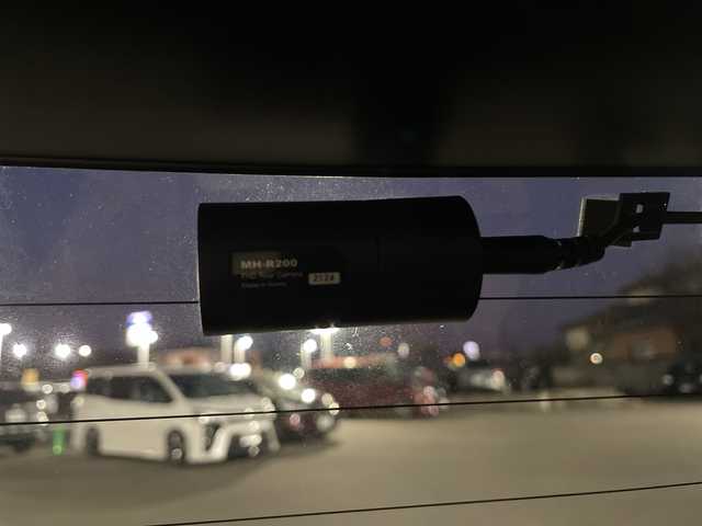 ダイハツ ムーヴ キャンバス G メイクアップ VS SAⅢ 茨城県 2022(令4)年 1.2万km パールホワイトⅢ/スムースグレーマイカメタリック 2トーン ストラーダナビ/Bluetooth/フルセグTV/両側パワースライドドア/シートヒーター/ドライブレコーダー/ビルトインETC/パノラマモニター/アイドリングストップ/横滑り防止装置/衝突軽減システム/オートライト/オートマチックハイビーム/LEDヘッドライト/コーナーセンサー/純正フロアマット/スマートキー