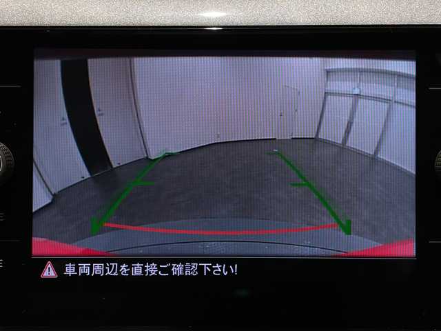 フォルクスワーゲン ポロ TSIハイライン 新潟県 2018(平30)年 4.3万km フラッシュレッド Volkswagen純正インフォテイメントシステム“Discover Pro”/・CD/DVD/BT/・ナビゲーションシステム/オールインセーフティ/・アダプティブクルーズコントロール/・プリクラッシュブレーキシステム/・ブラインドスポットディテクション/・パークディスタンスコントロール/・スタティックコーナリングライト/・リヤトラフィックアラート/・リヤビューカメラ/・オプティカルパーキングシステム/・ブレーキアシスト/ETC2.0