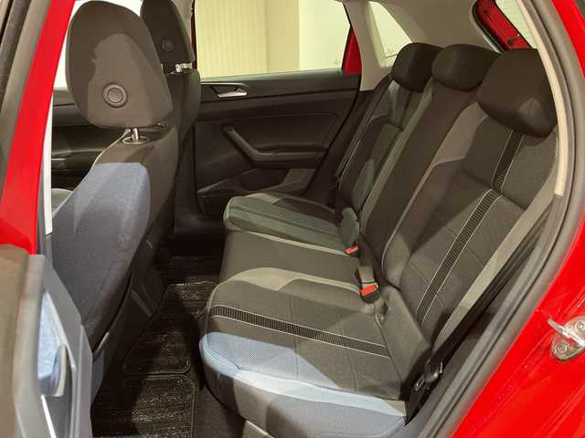 フォルクスワーゲン ポロ TSIハイライン 新潟県 2018(平30)年 4.3万km フラッシュレッド Volkswagen純正インフォテイメントシステム“Discover Pro”/・CD/DVD/BT/・ナビゲーションシステム/オールインセーフティ/・アダプティブクルーズコントロール/・プリクラッシュブレーキシステム/・ブラインドスポットディテクション/・パークディスタンスコントロール/・スタティックコーナリングライト/・リヤトラフィックアラート/・リヤビューカメラ/・オプティカルパーキングシステム/・ブレーキアシスト/ETC2.0