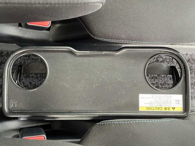 トヨタ ヴォクシー ZS 煌Ⅱ 鳥取県 2017(平29)年 10.3万km ホワイトパールクリスタルシャイン ワンオーナー/両側パワースライド/リヤクーラー/純正リヤスポイラー/純正メッキミラーカバー/純正16インチアルミ/純正フロアマット/純正ドアバイザー/社外メモリナビ/・フルセグTV、DVD、CD、SD、Bluetooth/社外フリップダウンモニター/バックカメラ/ETC/MTモード付AT/アイドリングストップ/レーンアシスト/オートハイビーム/オートライト/LEDライト/フォグランプ/横滑り防止装置/衝突被害軽減ブレーキ/スマートキー/スペアキー/新車保証書/取扱説明書