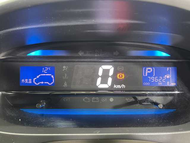 ダイハツ ミラ イース X 神奈川県 2013(平25)年 8万km ブライトシルバーメタリック 純正CDオーディオ/ヘッドライトレベライザー/リモコンキー/アイドリングストップ/電動格納ミラー/純正フロアマット/ドアバイザー/Wエアバッグ/ABS/盗難防止装置