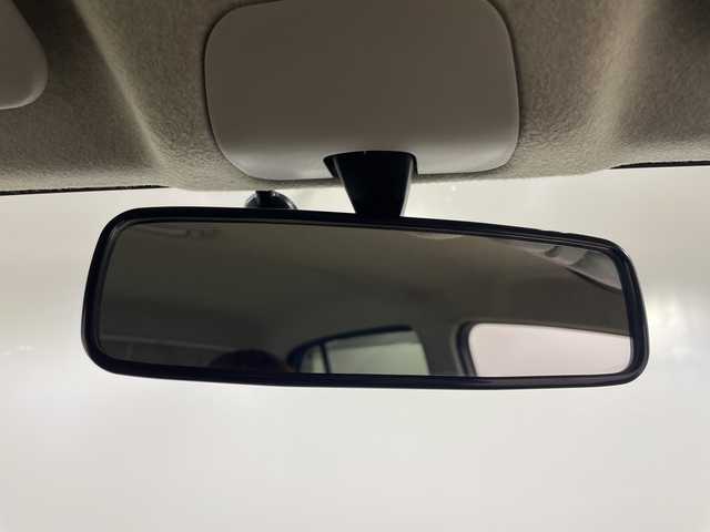 ダイハツ ミラ イース X 神奈川県 2013(平25)年 8万km ブライトシルバーメタリック 純正CDオーディオ/ヘッドライトレベライザー/リモコンキー/アイドリングストップ/電動格納ミラー/純正フロアマット/ドアバイザー/Wエアバッグ/ABS/盗難防止装置