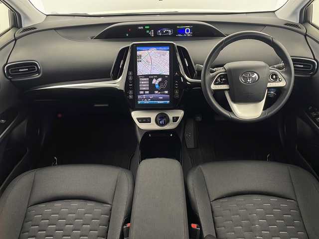 トヨタ プリウス ＰＨＶ S ナビパッケージ 栃木県 2017(平29)年 1.5万km ホワイト 純正ナビ/（BT/フルセグ/USB/AM/FM）/衝突軽減システム/車線逸脱抑制機能/横滑り防止/クルーズコントロール/電動格納ミラー/ステアリングヒーター/前席シートヒーター/ビルトインETC2.0/ドライブレコーダー/ステアリングスイッチ/純正フロアマット/フォグライト/ISOFIX/プッシュスタート/スマートキー