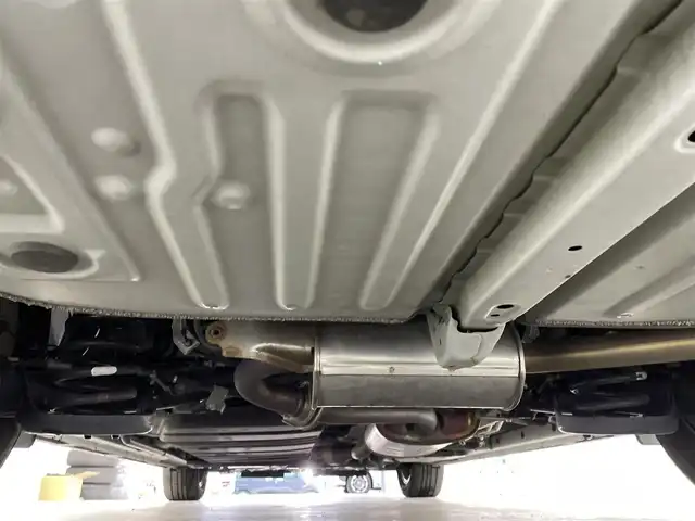 トヨタ ノア Si ダブルバイビーⅢ 宮城県 2020(令2)年 7万km ホワイトパールクリスタルシャイン モデリスタエアロ/純正１０型ナビ/１２型後席モニター/両側パワースライドドア/バック/フロントカメラ/クルーズコントロール/プリクラッシュセーフティ/レーンディパーチャーアラート/オートマチックハイビーム/トヨタセーフティセンス/専用ハーフレザーシート/クリアランスソナー/ETC/ドライブレコーダー/TVキャンセラー/禁煙車