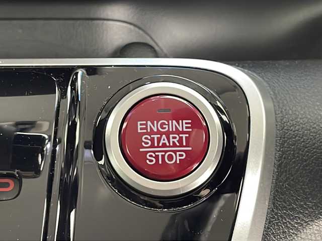 ホンダ Ｎ ＢＯＸ カスタム G ターボ Lパッケージ 千葉県 2016(平28)年 7万km ポリッシュドメタルメタリック 純正ナビ/　DVD/CD/BT/AM/FM/フルセグTV/ステアリングスイッチ/バックカメラ/アイドリングストップ/クルーズコントロール/両側パワースライドドア/パドルシフト/純正アルミホイール/ドアバイザー/フロアマット/ウインカーミラー/ハーフレザーシート/ベンチシート/チップアップシート/キセノンヘッドライト/フォグランプ