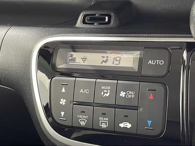 ホンダ Ｎ ＢＯＸ カスタム G ターボ Lパッケージ 千葉県 2016(平28)年 7万km ポリッシュドメタルメタリック 純正ナビ/　DVD/CD/BT/AM/FM/フルセグTV/ステアリングスイッチ/バックカメラ/アイドリングストップ/クルーズコントロール/両側パワースライドドア/パドルシフト/純正アルミホイール/ドアバイザー/フロアマット/ウインカーミラー/ハーフレザーシート/ベンチシート/チップアップシート/キセノンヘッドライト/フォグランプ