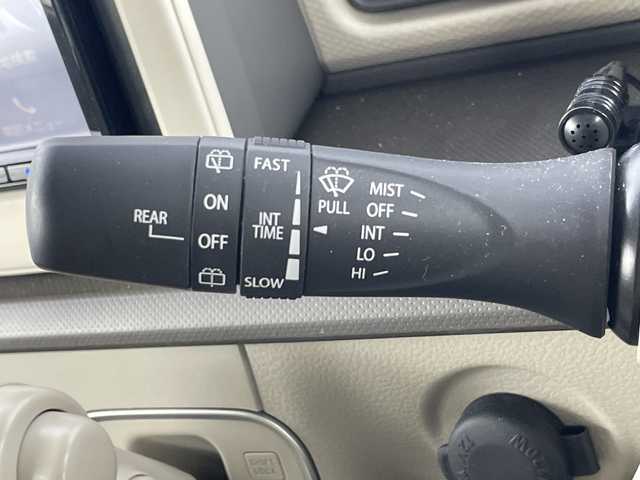 スズキ ラパン L 愛知県 2024(令6)年 0.3万km トラッドカーキメタリック 禁煙車/純正7インチナビ/(フルセグTV/CD/DVD/USB/Bluetooth)/バックカメラ/スズキセーフティシステム/・衝突軽減ブレーキ/・車線逸脱警報/・アイドリングストップ/後部コーナーセンサー/シートヒーター/ステアリングリモコン/電動格納ミラー/ドアバイザー/プッシュスタート/スマートキー/LEDヘッドライト/オートライト/盗難防止装置