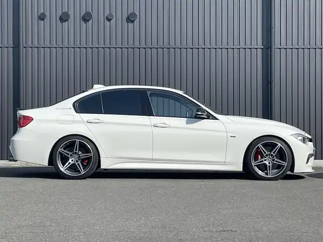 ＢＭＷ アクティブハイブリッド 3 Mスポーツ 福島県 2012(平24)年 8万km 白 クルーズコントロール/コンフォートアクセス/アンビエントライト/社外19AW(ACシュニッツァー)/純正ナビ(BT/USB/AUX/CD/DVD)/フルセグTV/バックカメラ/パワーシート(前席)/ETC/HIDオートライト/取扱説明書/保証書/スペアキー