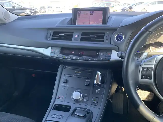 レクサス ＣＴ 200h バージョンC 大分県 2013(平25)年 5万km ブラック ・純正HDDナビ/・フルセグ/・バックカメラ/・純正ビルトインETC/・サンルーフ/・パドルシフト