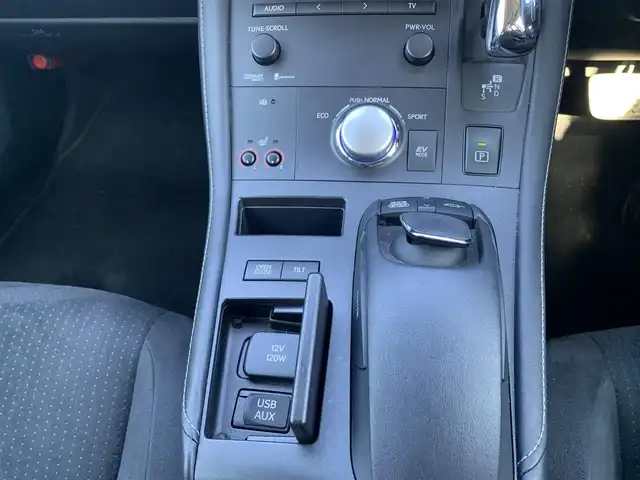 レクサス ＣＴ 200h バージョンC 大分県 2013(平25)年 5万km ブラック ・純正HDDナビ/・フルセグ/・バックカメラ/・純正ビルトインETC/・サンルーフ/・パドルシフト