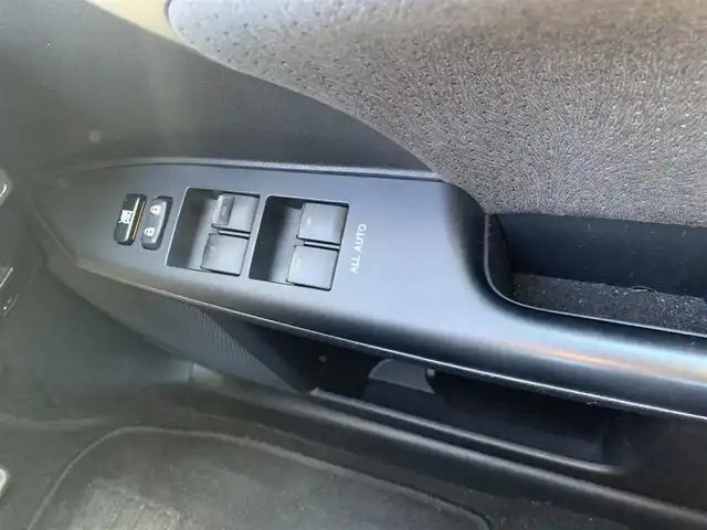 レクサス ＣＴ 200h バージョンC 大分県 2013(平25)年 5万km ブラック ・純正HDDナビ/・フルセグ/・バックカメラ/・純正ビルトインETC/・サンルーフ/・パドルシフト