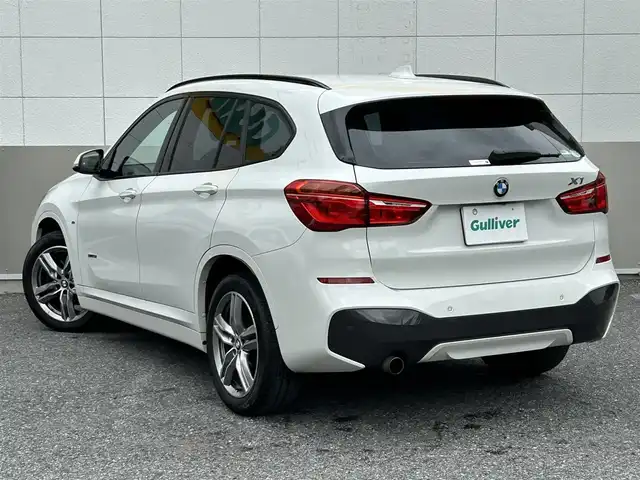 ＢＭＷ Ｘ１ sDrive 18i Mスポーツ 東京都 2017(平29)年 10.5万km アルピンホワイトⅢ ワンオーナー/純正HDDナビ/CD/DVD/FM・AM/Bluetooth//バックカメラ/衝突軽減ブレーキ/レーンディパーチャーアラート/前車接近警告/LIM/コーナーセンサー/ミラー型ETC2.0/純正フロアマット/純正18インチアルミホイール/LEDヘッドライト/フロントフォグランプ/パーキングアシスト/Mスポーツサスペンション/ハイグロスシャドーラインルーフレール/革巻きステアリングホイール/アイドリングストップ/保証書/取扱説明書/スペアキー
