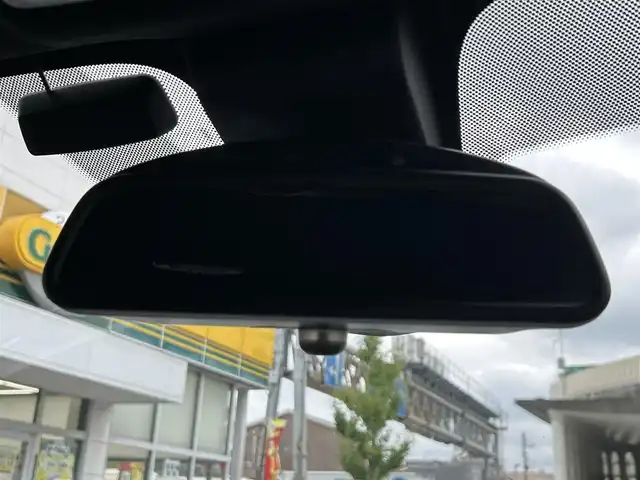 ＢＭＷ Ｘ１ sDrive 18i Mスポーツ 東京都 2017(平29)年 10.5万km アルピンホワイトⅢ ワンオーナー/純正HDDナビ/CD/DVD/FM・AM/Bluetooth//バックカメラ/衝突軽減ブレーキ/レーンディパーチャーアラート/前車接近警告/LIM/コーナーセンサー/ミラー型ETC2.0/純正フロアマット/純正18インチアルミホイール/LEDヘッドライト/フロントフォグランプ/パーキングアシスト/Mスポーツサスペンション/ハイグロスシャドーラインルーフレール/革巻きステアリングホイール/アイドリングストップ/保証書/取扱説明書/スペアキー