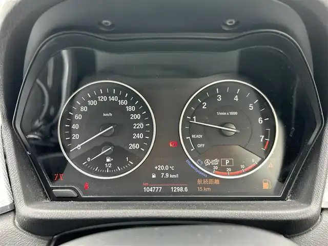 ＢＭＷ Ｘ１ sDrive 18i Mスポーツ 東京都 2017(平29)年 10.5万km アルピンホワイトⅢ ワンオーナー/純正HDDナビ/CD/DVD/FM・AM/Bluetooth//バックカメラ/衝突軽減ブレーキ/レーンディパーチャーアラート/前車接近警告/LIM/コーナーセンサー/ミラー型ETC2.0/純正フロアマット/純正18インチアルミホイール/LEDヘッドライト/フロントフォグランプ/パーキングアシスト/Mスポーツサスペンション/ハイグロスシャドーラインルーフレール/革巻きステアリングホイール/アイドリングストップ/保証書/取扱説明書/スペアキー