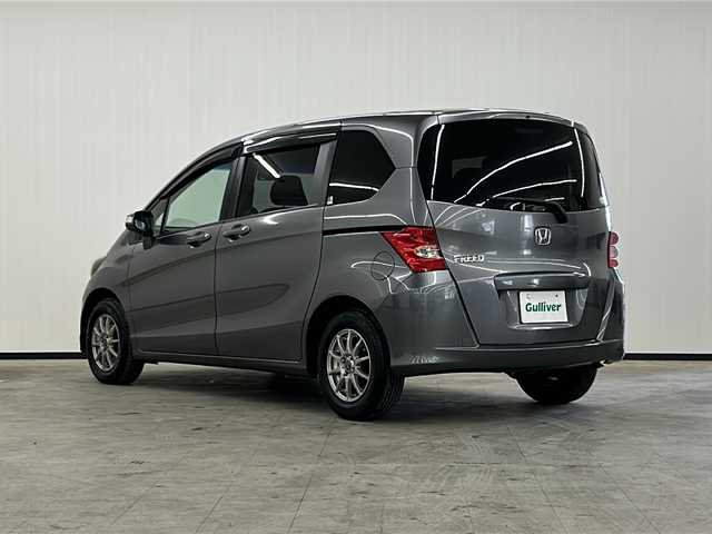 ホンダ フリード G ジャストセレクション 長崎県 2011(平23)年 9.4万km ポリッシュドメタルメタリック ストラーダHDDナビ/・DVD/・フルセグ/アルパインフリップダウンモニター/左側パワースライドドア/オートライト/キセノンライト/ドアバイザー/フロアマット/キーレス/ETC/電格ウィンカーミラー