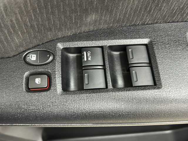 ホンダ フリード G ジャストセレクション 長崎県 2011(平23)年 9.4万km ポリッシュドメタルメタリック ストラーダHDDナビ/・DVD/・フルセグ/アルパインフリップダウンモニター/左側パワースライドドア/オートライト/キセノンライト/ドアバイザー/フロアマット/キーレス/ETC/電格ウィンカーミラー