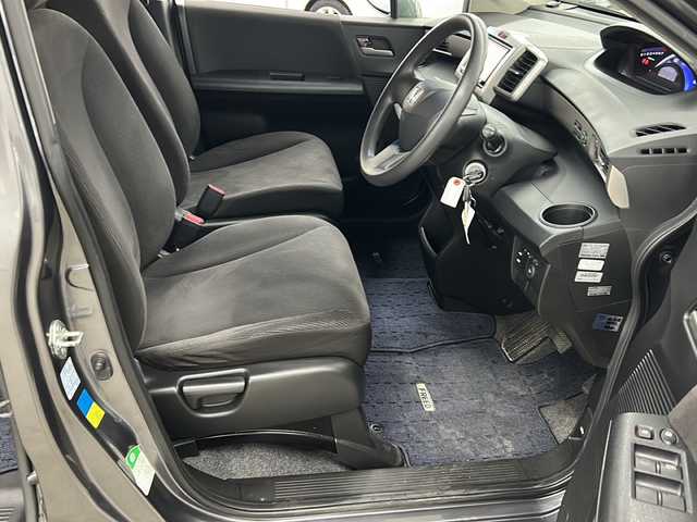 ホンダ フリード G ジャストセレクション 長崎県 2011(平23)年 9.4万km ポリッシュドメタルメタリック ストラーダHDDナビ/・DVD/・フルセグ/アルパインフリップダウンモニター/左側パワースライドドア/オートライト/キセノンライト/ドアバイザー/フロアマット/キーレス/ETC/電格ウィンカーミラー