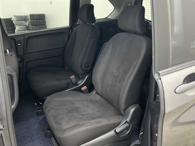 ホンダ フリード G ジャストセレクション 長崎県 2011(平23)年 9.4万km ポリッシュドメタルメタリック ストラーダHDDナビ/・DVD/・フルセグ/アルパインフリップダウンモニター/左側パワースライドドア/オートライト/キセノンライト/ドアバイザー/フロアマット/キーレス/ETC/電格ウィンカーミラー