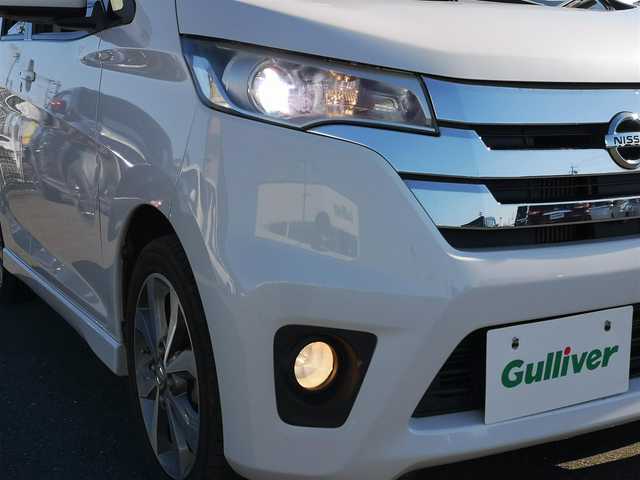 日産 デイズ ハイウェイスターG ターボ 茨城県 2014(平26)年 5.9万km ホワイトパール 純正ナビ/【CD・TV・SD・iPod・ラジオ・USB・ウォークマン・VTR・AUX】/全方位カメラ/ETC/オートライト/Fフォグ/キセノンライト/オートエアコン/横滑り防止装置/純正フロアマット/純正アルミホイール/電格ミラー/ウインカーミラー/ドアバイザー