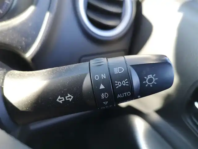 日産 デイズ ハイウェイスターG ターボ 茨城県 2014(平26)年 5.9万km ホワイトパール 純正ナビ/【CD・TV・SD・iPod・ラジオ・USB・ウォークマン・VTR・AUX】/全方位カメラ/ETC/オートライト/Fフォグ/キセノンライト/オートエアコン/横滑り防止装置/純正フロアマット/純正アルミホイール/電格ミラー/ウインカーミラー/ドアバイザー