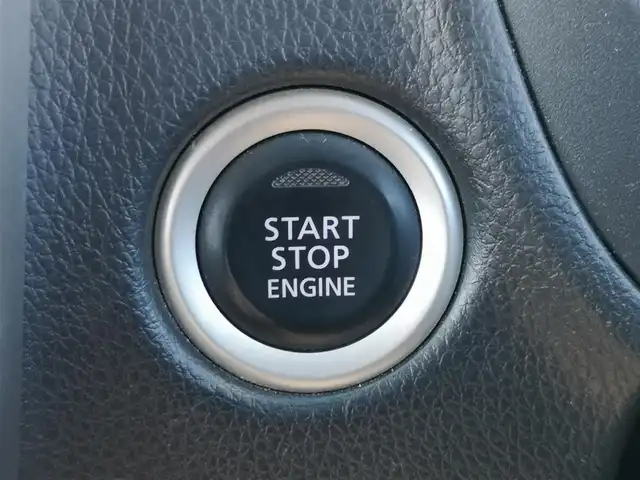 日産 デイズ ハイウェイスターG ターボ 茨城県 2014(平26)年 5.9万km ホワイトパール 純正ナビ/【CD・TV・SD・iPod・ラジオ・USB・ウォークマン・VTR・AUX】/全方位カメラ/ETC/オートライト/Fフォグ/キセノンライト/オートエアコン/横滑り防止装置/純正フロアマット/純正アルミホイール/電格ミラー/ウインカーミラー/ドアバイザー