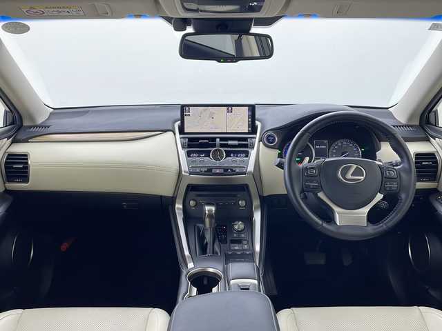 レクサス ＮＸ 300h バージョンL 秋田県 2018(平30)年 4.2万km グラファイトブラックガラスフレーク 4WD/ルーフレール/純正ナビ/（CD/DVD/BT/フルセグ）/オートクルーズコントロール/レザーシート/前後席シートヒーター/シートベンチレーション/前席パワーシート/ステアリングヒーター/ETC2.0 /電動リアゲート/スマートキー/スペアキー/電動パーキングブレーキ/ブレーキホールド/LEDヘッドライト/純正アルミホイール/コーナーセンサー