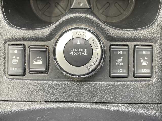 日産 エクストレイル 20Xi 愛媛県 2020(令2)年 4.2万km ブリリアントホワイトパール 純正ナビ(MM519D-L)/・Bluetooth/・フルセグTV/・CD/DVD再生/アラウンドビューモニター/AUTO HOLD/プロパイロット/エマージェンシーブレーキ/パワーバックドア/ETC/デジタルインナーミラー/全席シートヒーター/４WD/デュアルエアコン/LEDヘッドライト
