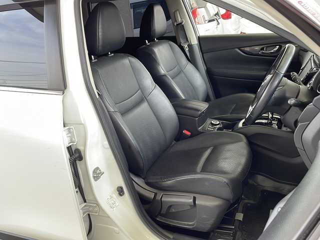 日産 エクストレイル 20Xi 愛媛県 2020(令2)年 4.2万km ブリリアントホワイトパール 純正ナビ(MM519D-L)/・Bluetooth/・フルセグTV/・CD/DVD再生/アラウンドビューモニター/AUTO HOLD/プロパイロット/エマージェンシーブレーキ/パワーバックドア/ETC/デジタルインナーミラー/全席シートヒーター/４WD/デュアルエアコン/LEDヘッドライト