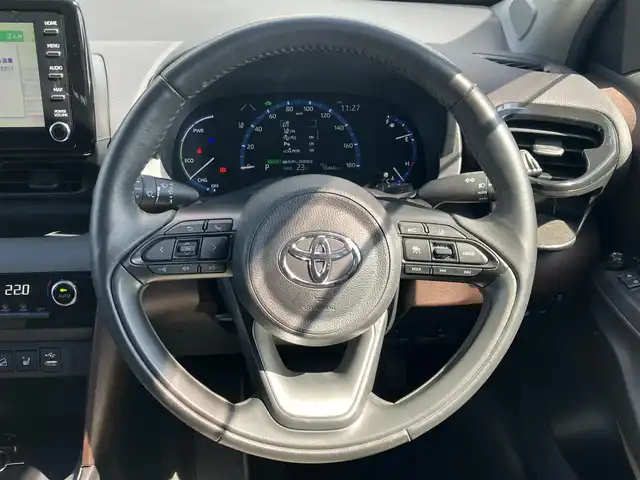 トヨタ ヤリスクロス ハイブリッド Z 道南・函館 2021(令3)年 3.6万km ホワイトパールクリスタルシャイン /純正ディスプレイオーディオ//フルセグTV//ドライブレコーダー前後//バックカメラ//ステアリングヒーター//運転席パワーシート//前席シートヒーター//ハーフレザーシート//純正LEDヘッドライト//オートライト//プリクラッシュセーフティ//レーダークルーズコントロール//クリアランスソナー//オートマチックハイビーム//スマートキー//エンジンプッシュスタート
