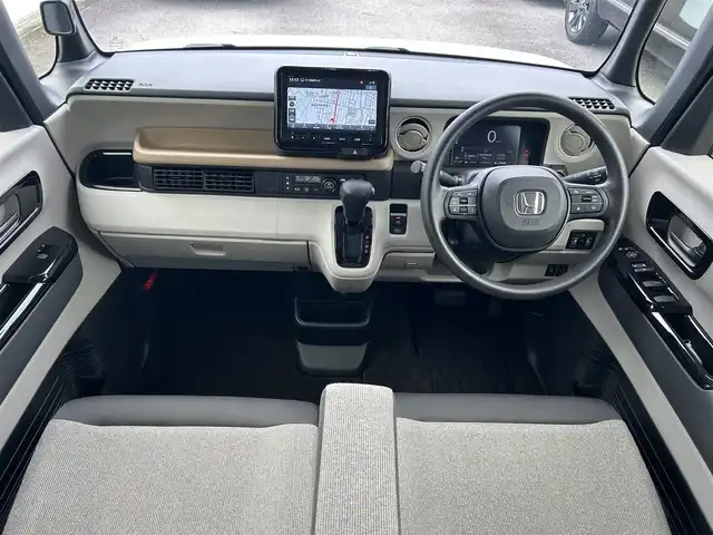 ホンダ Ｎ ＢＯＸ 愛知県 2024(令6)年 1.2万km プラチナホワイトパール /純正メモリナビ//純正フルセグTV//AM/FM/TV/BT/iPod/USB//バックカメラ//ETC//両側パワースライドドア//Honda SENSING//追従機能付きクルーズコントロール//衝突被害軽減ブレーキ//踏み間違い衝突軽減システム//先行発進お知らせ機能//踏外逸脱抑制機能//歩行者事故低減ステアリング//標識認識機能//オートハイビーム//パーキングセンサーシステム//レーンアシスト//電動パーキングブレーキ//オートマチックブレーキホールド//ECONスイッチ//ヘッドライトレベリングダイヤル//コンビニフック付きシートバックテーブル//オートリトラミラー//純正LEDオートライト//純正フロアマット//スライドドアウィンドウサンシェード//ドアバイザー//ISOFIX//イモビライザー//スマートキー//スペアキー1本//ダブル/サイド/カーテンエアバック//取扱説明書//保証書