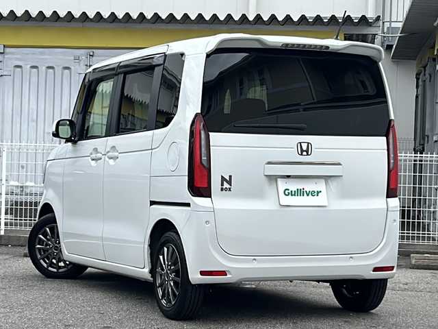 ホンダ Ｎ ＢＯＸ 愛知県 2024(令6)年 1.2万km プラチナホワイトパール /純正メモリナビ//純正フルセグTV//AM/FM/TV/BT/iPod/USB//バックカメラ//ETC//両側パワースライドドア//Honda SENSING//追従機能付きクルーズコントロール//衝突被害軽減ブレーキ//踏み間違い衝突軽減システム//先行発進お知らせ機能//踏外逸脱抑制機能//歩行者事故低減ステアリング//標識認識機能//オートハイビーム//パーキングセンサーシステム//レーンアシスト//電動パーキングブレーキ//オートマチックブレーキホールド//ECONスイッチ//ヘッドライトレベリングダイヤル//コンビニフック付きシートバックテーブル//オートリトラミラー//純正LEDオートライト//純正フロアマット//スライドドアウィンドウサンシェード//ドアバイザー//ISOFIX//イモビライザー//スマートキー//スペアキー1本//ダブル/サイド/カーテンエアバック//取扱説明書//保証書