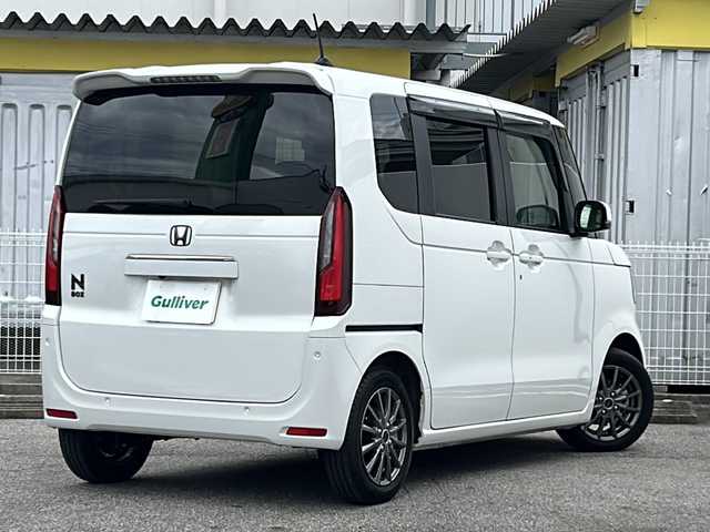ホンダ Ｎ ＢＯＸ 愛知県 2024(令6)年 1.2万km プラチナホワイトパール /純正メモリナビ//純正フルセグTV//AM/FM/TV/BT/iPod/USB//バックカメラ//ETC//両側パワースライドドア//Honda SENSING//追従機能付きクルーズコントロール//衝突被害軽減ブレーキ//踏み間違い衝突軽減システム//先行発進お知らせ機能//踏外逸脱抑制機能//歩行者事故低減ステアリング//標識認識機能//オートハイビーム//パーキングセンサーシステム//レーンアシスト//電動パーキングブレーキ//オートマチックブレーキホールド//ECONスイッチ//ヘッドライトレベリングダイヤル//コンビニフック付きシートバックテーブル//オートリトラミラー//純正LEDオートライト//純正フロアマット//スライドドアウィンドウサンシェード//ドアバイザー//ISOFIX//イモビライザー//スマートキー//スペアキー1本//ダブル/サイド/カーテンエアバック//取扱説明書//保証書