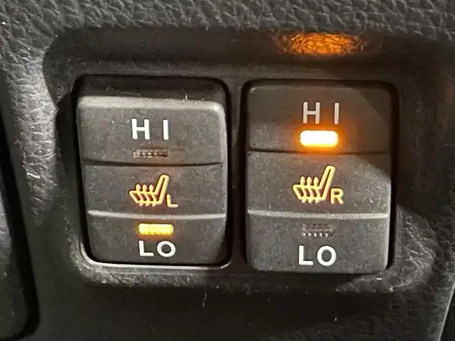 トヨタ エスクァイア Gi プレミアムパッケージ 香川県 2018(平30)年 4.8万km ホワイトパールクリスタルシャイン 登録時走行距離；48004km/社外ナビ【アルパイン11インチ】/後席モニター/ETC/バックカメラ/両側パワースライドドア/プリクラッシュセーフティー/クルーズコントロール/レーンディパーチャーアラート/オートマチックハイビーム/コーナーセンサー/LEDヘッドライト/純正フロアマット/純正AW15インチ/ステアリングリモコン/ステアリングヒーター/シートヒーター/スマートキー/プッシュスタート