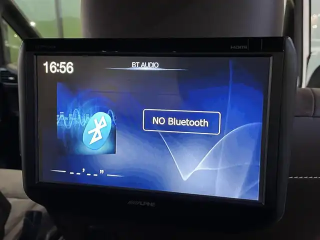 トヨタ エスクァイア Gi プレミアムパッケージ 香川県 2018(平30)年 4.8万km ホワイトパールクリスタルシャイン 登録時走行距離；48004km/社外ナビ【アルパイン11インチ】/後席モニター/ETC/バックカメラ/両側パワースライドドア/プリクラッシュセーフティー/クルーズコントロール/レーンディパーチャーアラート/オートマチックハイビーム/コーナーセンサー/LEDヘッドライト/純正フロアマット/純正AW15インチ/ステアリングリモコン/ステアリングヒーター/シートヒーター/スマートキー/プッシュスタート