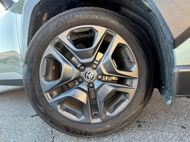 トヨタ ＲＡＶ４ アドベンチャー 宮城県 2019(令1)年 5.8万km アッシュグレーメタリック/ グレーメタリック 走行距離:58032km/ダイナミックトルクベクタリング4WD/パノラマムーンルーフ/純正9型ナビ(BT/CD/DVD)/フルセグTV/バックカメラ/ビルトインETC/レーダークルーズコントロール/インテリジェントクリアランスソナー/セーフティセンス/・プリクラッシュセーフティ/・レーントレーシングアシスト/・オートマチックハイビーム/・ロードサインアシスト/・先行車発進告知機能/ダウンヒルアシストコントロール/自動防眩インナーミラー/3灯式LEDヘッドランプ/ステアリングスイッチ/ブラック合皮スポーティシート/運転席パワーシート/純正フロアマット/ルーフレール/純正19インチアルミホイール/スマートエントリー/スタートシステム/ダブルツィーターシステム