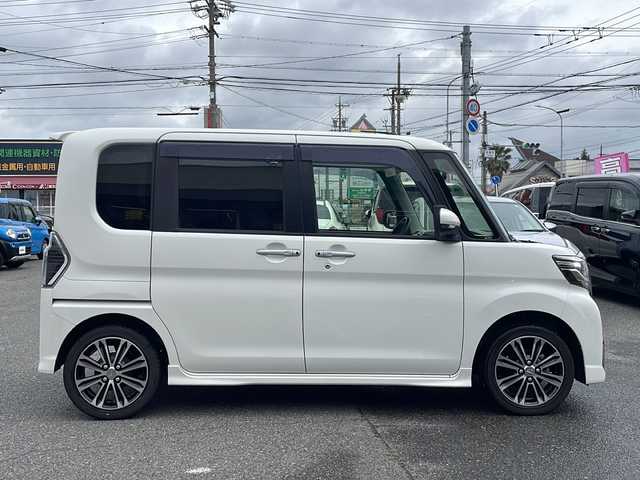 ダイハツ タント カスタム RS トップED SA Ⅲ 愛知県 2018(平30)年 6.4万km パールホワイトⅢ /禁煙車//社外メモリーナビ(パナソニック　CN-RE05D)//フルセグ/SD/BT/CD/DVD//バックカメラ//ETC//両側パワースライドドア//ドライブレコーダー(ユピテル　DRY-FH52WG)//スマートアシストIII//ターボ車//スペアスマートキー//フロアマット//ドアバイザー//ハーフレザーシート//純正15インチアルミ//2列目サンシェード//シートヒーター//LEDヘッドランプ//オートLEDヘッドライト//オートマチックハイビーム//アイドリングストップ//横滑り防止装置//盗難防止システム//本革巻きステアリング//ステアリングスイッチ//電動格納ミラー//シートリフター//フォグランプ//取扱説明書