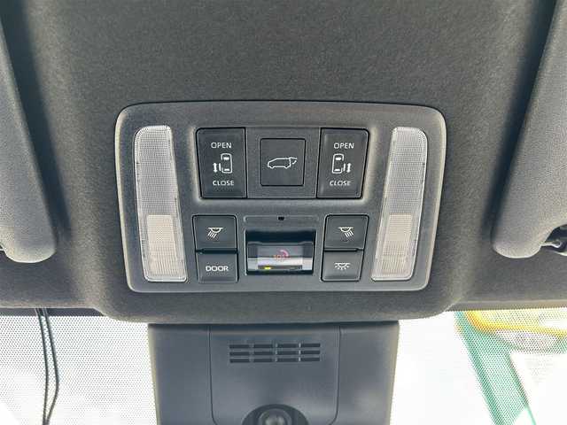 トヨタ ヴォクシー ハイブリッド S－Z 東京都 2024(令6)年 0.4万km アティチュードブラックマイカ ワンオーナー/純正10.5インチナビ/フルセグTV/DVD/Bluetoothオーディオ/純正13.2インチ有機EL後席ディスプレイ/（V14T-R72R）/快適利便パッケージHigh/レーダークルーズコントロール/Toyota Safety Sense/ビルトインETC2.0/純正前後ドライブレコーダー/（TZ-DR210）/取扱説明書/保証書/スペアキー1本