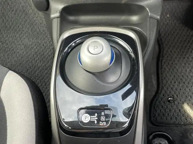 日産 ノート e－パワー X Vセレクション 滋賀県 2020(令2)年 5.4万km スーパーブラック 純正ナビ/Bluetooth/CD/DVD/SD/フルセグTV/レーンキープアシスト/衝突軽減ブレーキ/全方位カメラ/デジタルインナーミラー/ドラレコ/LEDヘッドライト/オートハイビーム/ETC/スペアキー1本