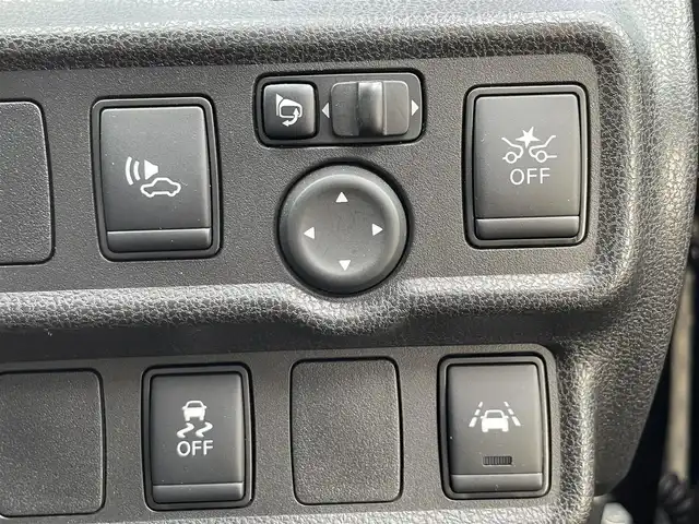 日産 ノート e－パワー X Vセレクション 滋賀県 2020(令2)年 5.4万km スーパーブラック 純正ナビ/Bluetooth/CD/DVD/SD/フルセグTV/レーンキープアシスト/衝突軽減ブレーキ/全方位カメラ/デジタルインナーミラー/ドラレコ/LEDヘッドライト/オートハイビーム/ETC/スペアキー1本